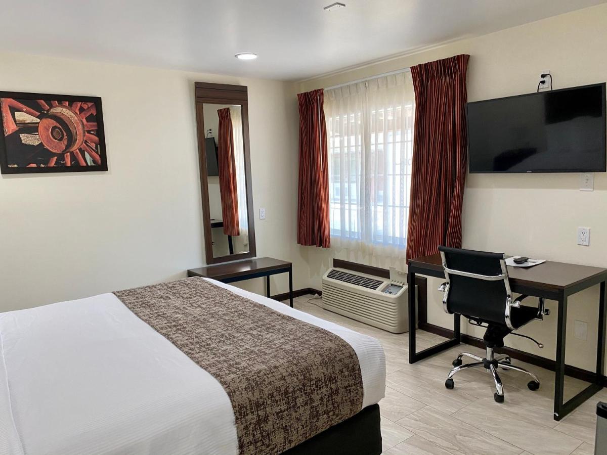 Roswell Inn Ngoại thất bức ảnh