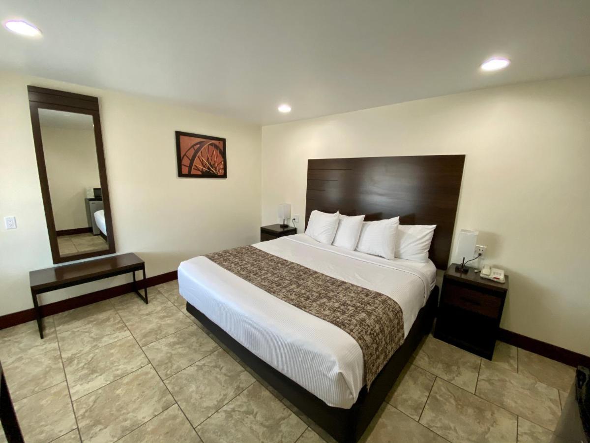 Roswell Inn Ngoại thất bức ảnh