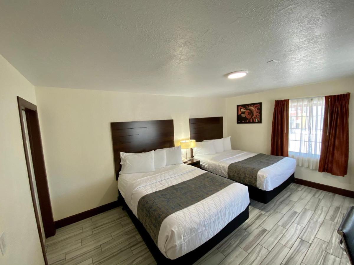 Roswell Inn Ngoại thất bức ảnh
