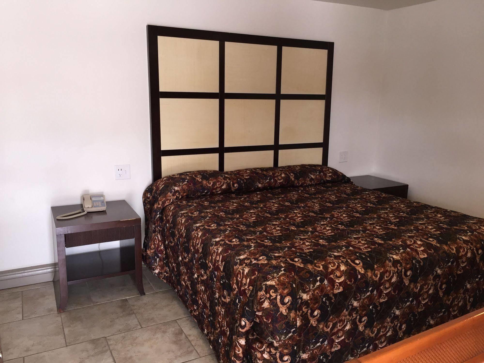 Roswell Inn Ngoại thất bức ảnh