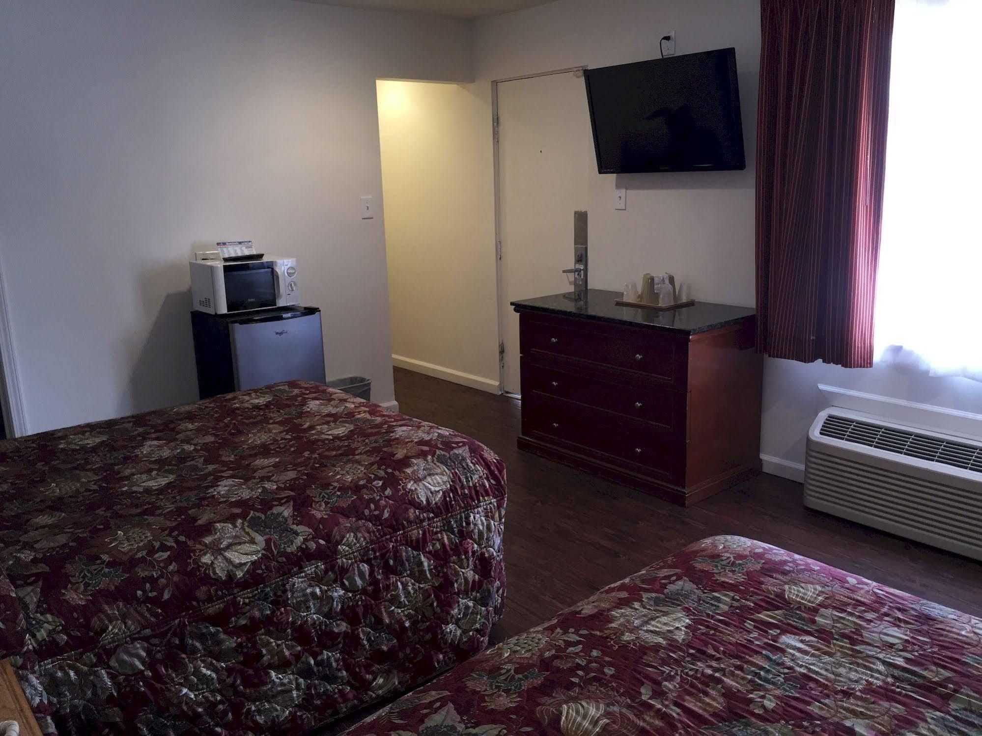 Roswell Inn Ngoại thất bức ảnh