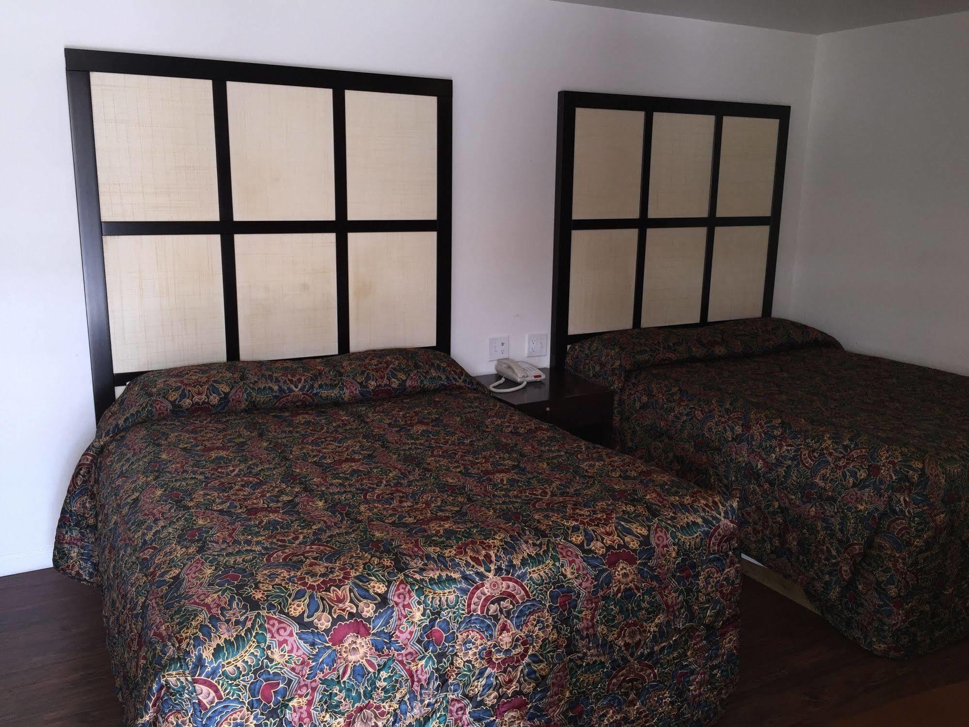 Roswell Inn Ngoại thất bức ảnh
