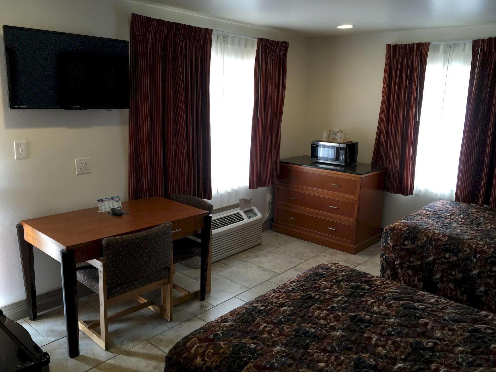 Roswell Inn Ngoại thất bức ảnh