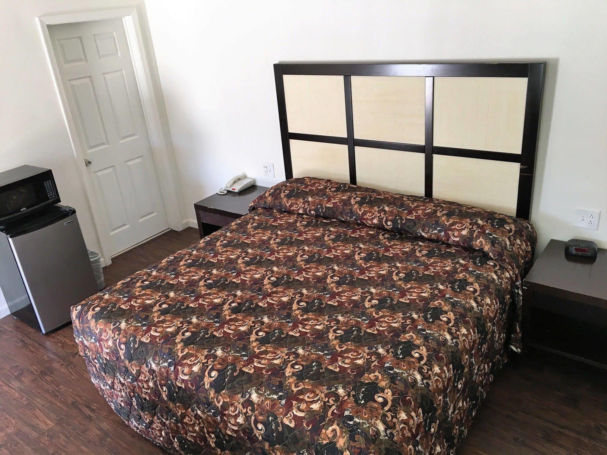 Roswell Inn Ngoại thất bức ảnh