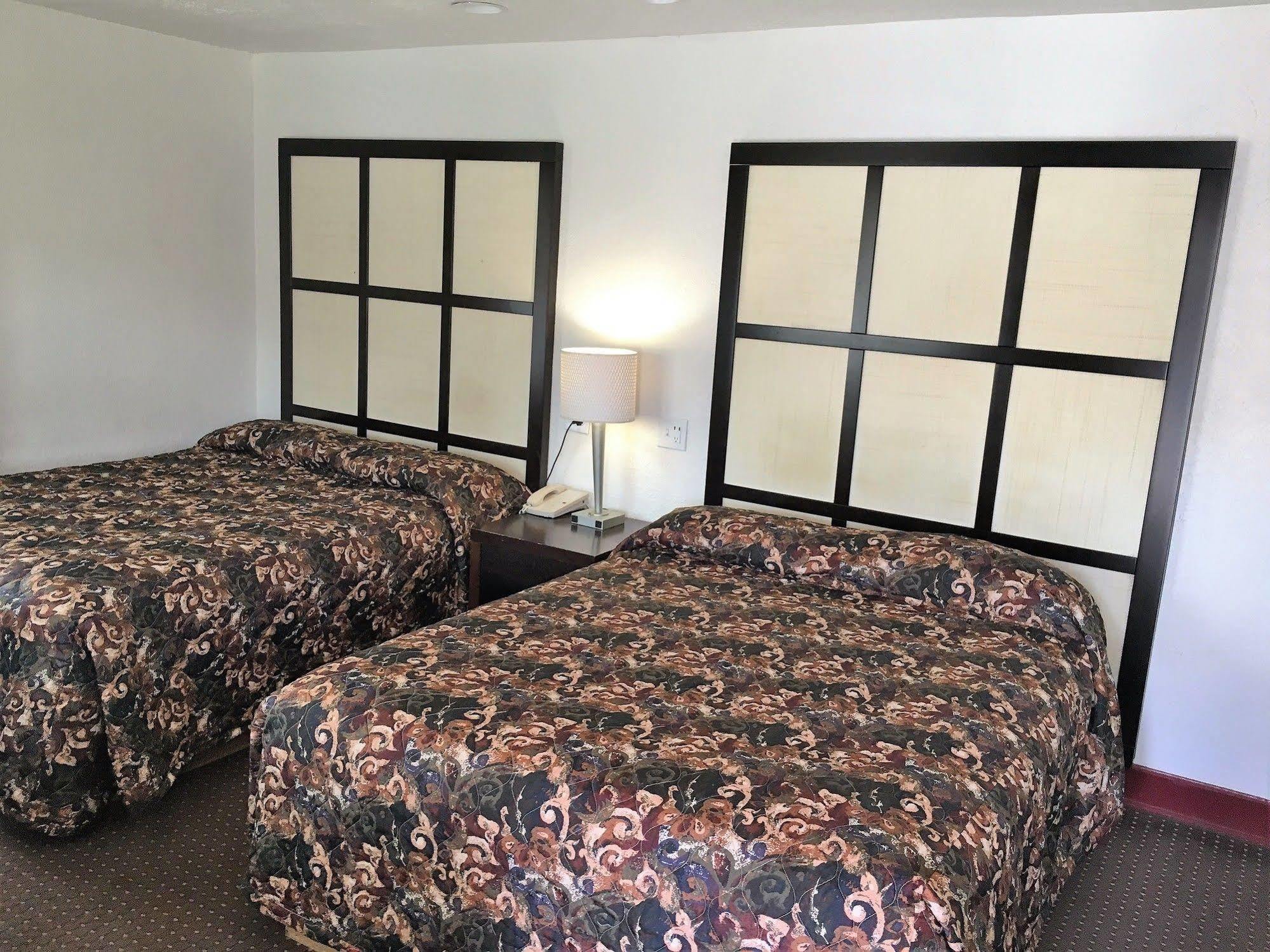 Roswell Inn Ngoại thất bức ảnh